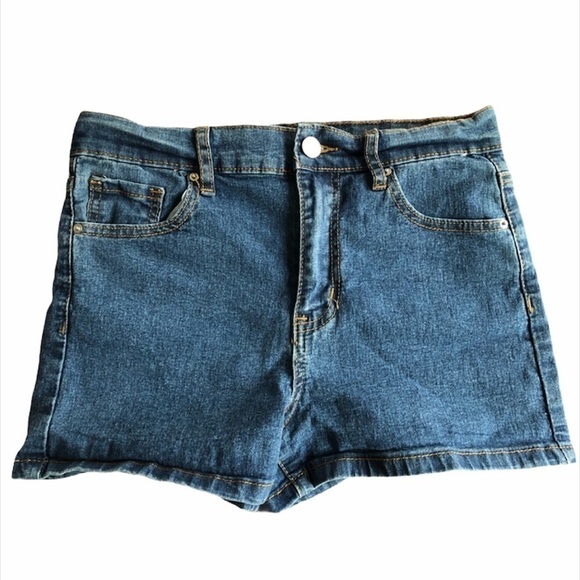 Forever 21 Denim high waisted jean Shorts. Mom shorts jeans with gentle stretch - Picture 1 of 5